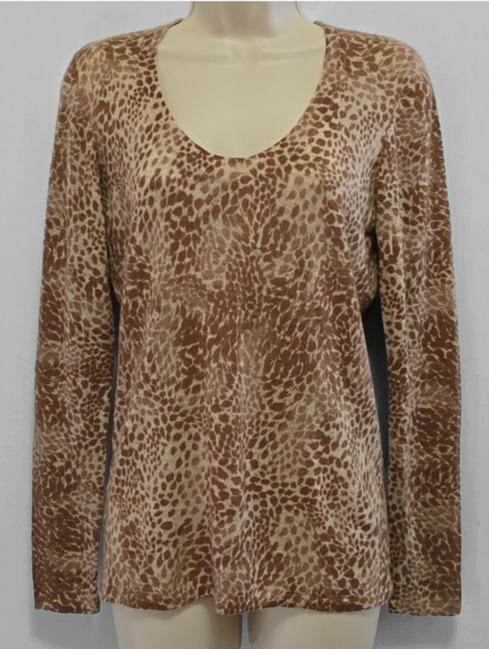 White+Warren Essential Cashmere Sweater Animal‎ Print Quiet Luxury Lightweight